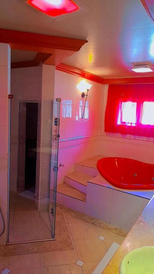 Motel Avenida (Adults Only) Gramado Ngoại thất bức ảnh