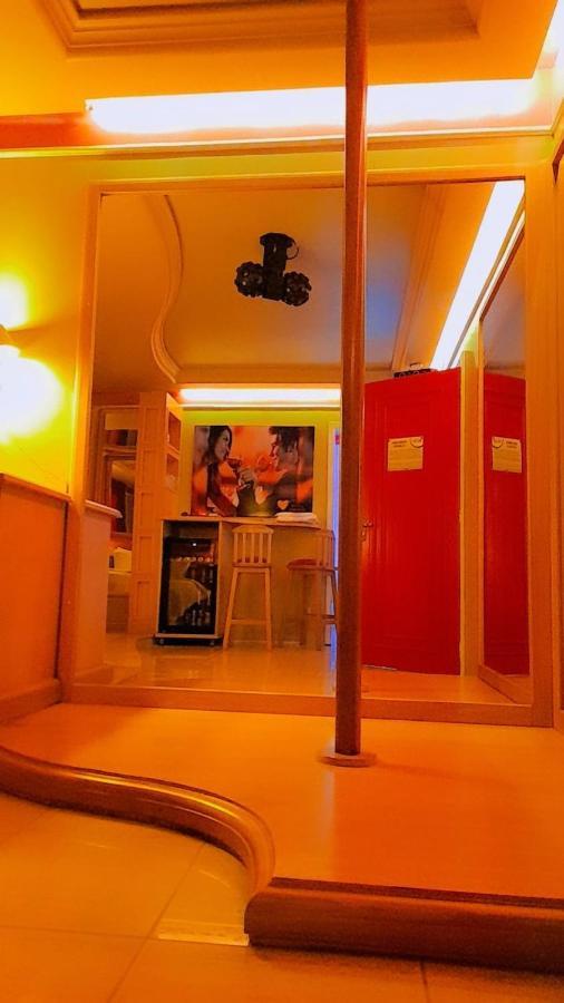 Motel Avenida (Adults Only) Gramado Ngoại thất bức ảnh