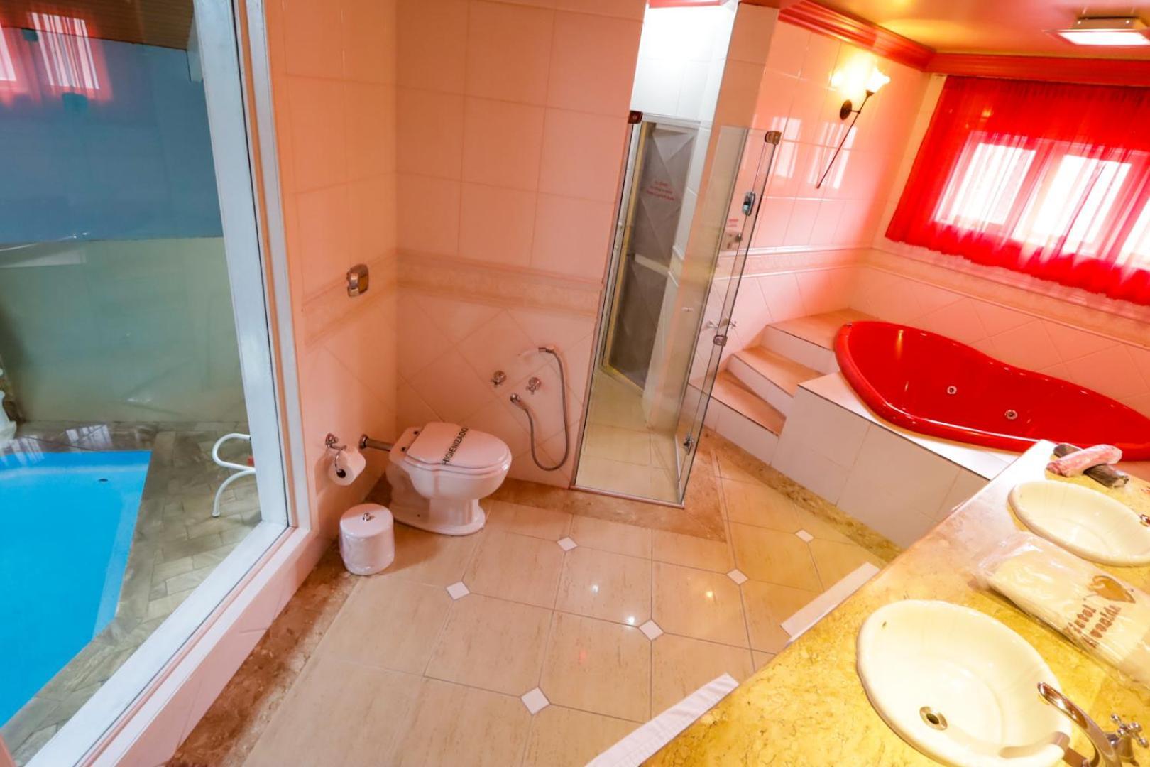 Motel Avenida (Adults Only) Gramado Ngoại thất bức ảnh